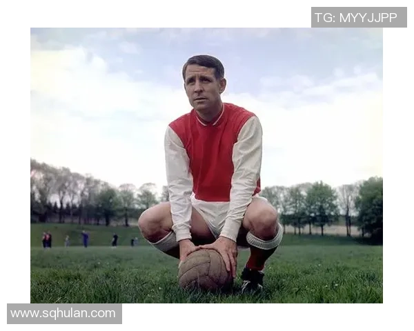 偶然相遇足球巨星现场合照与心动瞬间记录 偶然相遇足球巨星现场合照与心动瞬间记录