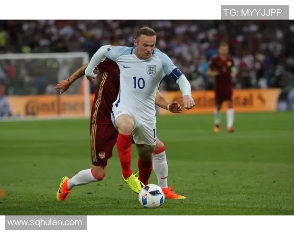 足球球星慢跑训练：提升体能与速度的关键步骤解析